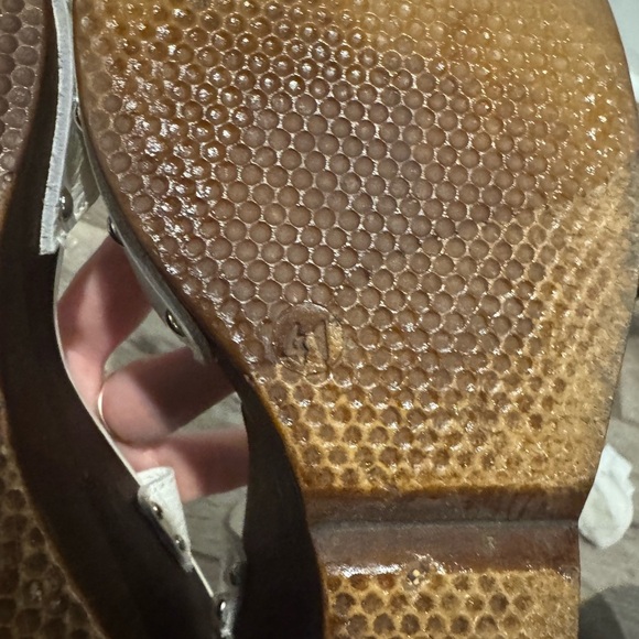 CHRISTIAN DI RICCIO WHITE LEATHER PLATFORM WEDGE SANDALS with studs 9.5 (41) - Picture 9 of 14